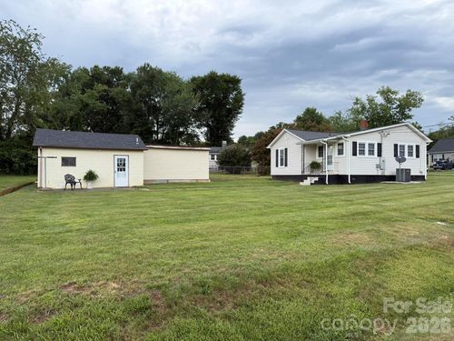 108 Fletcher St, Morganton, NC, 28655-4708 | Card Image