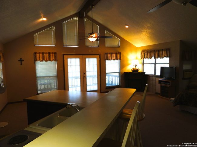 3078 Goat Hill Rd, House other with 4 bedrooms, 4 bathrooms and null parking in Lakehills TX | Image 35