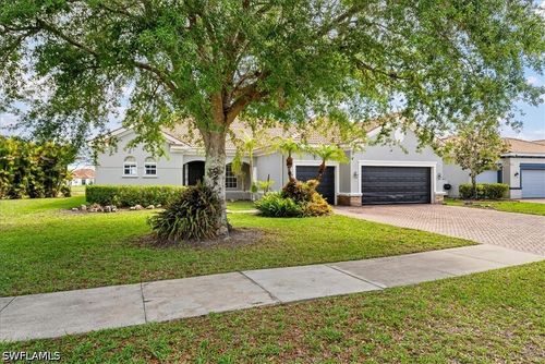 2099 Grove Dr, NAPLES, FL, 34120-7575 | Card Image