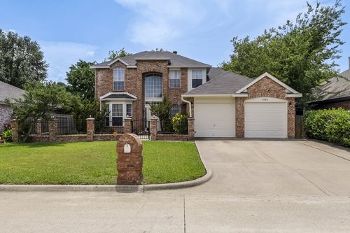 5428 Rolling Green Rd, Arlington, TX, 76017-6262 | Card Image