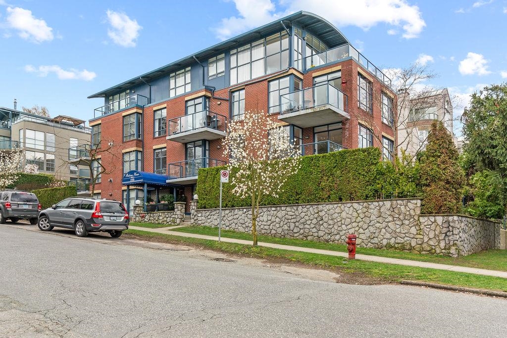 201 - 1725 Balsam Street, Condo with 2 bedrooms, 2 bathrooms and 2 parking in Vancouver BC | Image 32