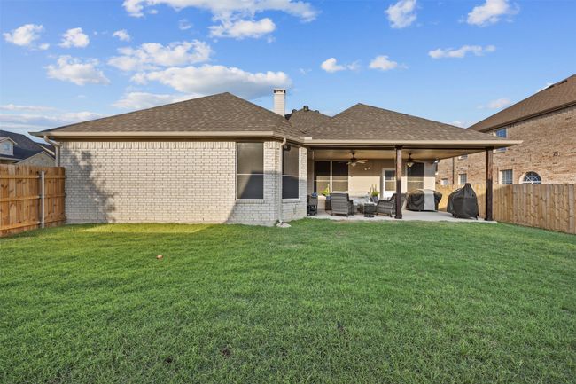 1602 Summercrest Dr, House other with 3 bedrooms, 2 bathrooms and null parking in Cleburne TX | Image 28