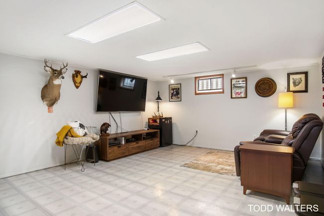 30-web-or-mls-251-w-21st-st | Image 27