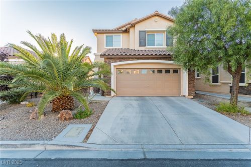 1041 Chestnut Chase St, Las Vegas, NV, 89138-8001 | Card Image
