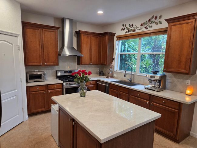 383 Berenger Walk, House other with 5 bedrooms, 3 bathrooms and null parking in Royal Palm Beach FL | Image 12