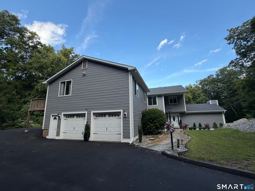 a-8 Cawdor Burn Rd, Brookfield, CT, 06804-3601 | Card Image