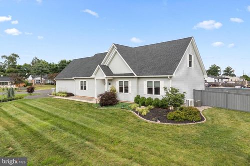 1549 W County Line Rd, Hatboro, PA, 19040-1009 | Card Image