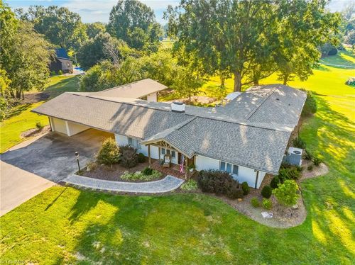 611 Burning Tree Cir, High Point, NC, 27265-8683 | Card Image
