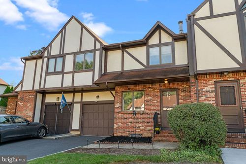 9 Aragon Ct, Ewing, NJ, 08628-2232 | Card Image