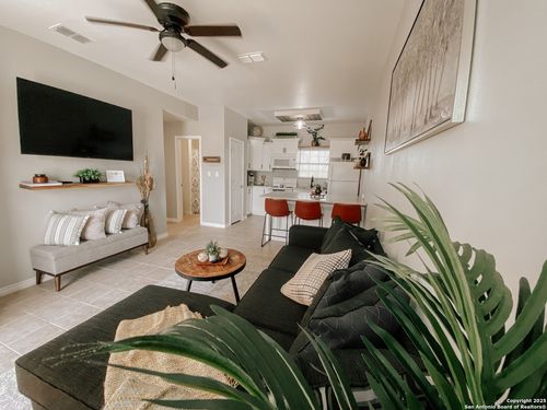 21-391 Riverside Dr, Eagle Pass, TX, 78852-2320 | Card Image