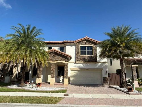 9947 Nw 86th Ter, Doral, FL, 33178-2630 | Card Image