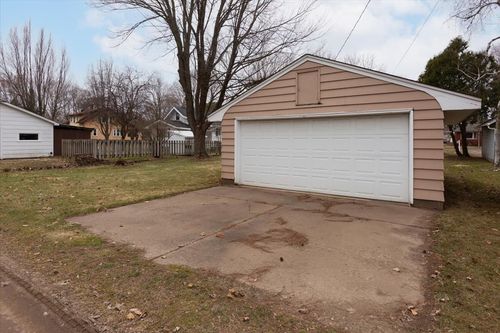 1108 Stout Street, Menomonie, WI, 54751 | Card Image