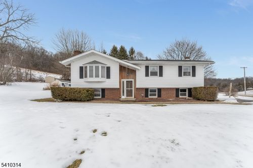 252 Mountain View Rd W, Asbury, NJ, 08802-1026 | Card Image