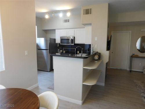1170-9050 W Warm Springs Rd, Las Vegas, NV, 89148-3826 | Card Image