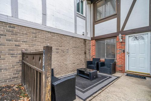 202 Birchwood Rd, Medford, NY, 11763-1244 | Card Image