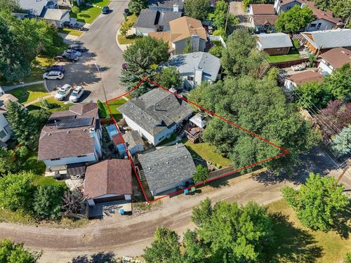 36 Mckerrell Crt Se, Calgary, AB, T2Z1M9 | Card Image
