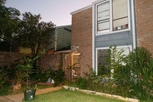 8587 Wilcrest Dr, Houston, TX, 77099-1837 | Card Image