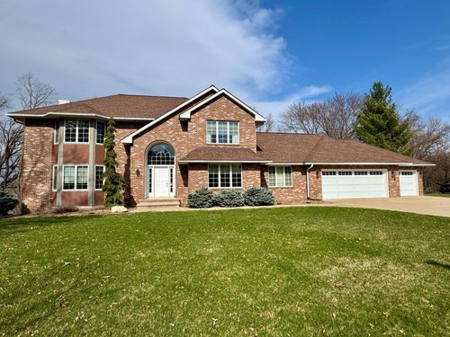 2108 9th Pl Sw, Austin, MN, 55912-1352 | Card Image