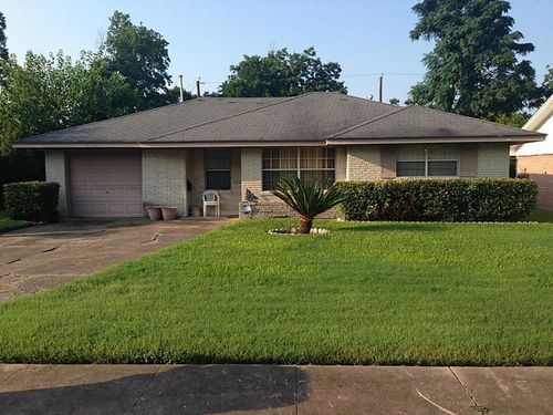 2830 Monticello Dr, Houston, TX, 77045-3714 | Card Image