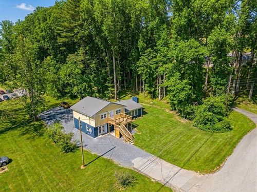31157 Princeton Ave, Meadowview, VA, 24361-3935 | Card Image