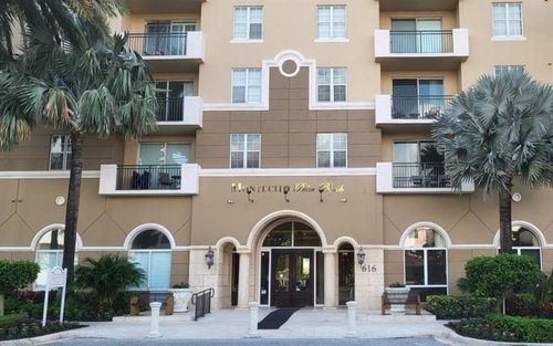 apt-403-616 Clearwater Park Rd, West Palm Beach, FL, 33401-6245 | Card Image