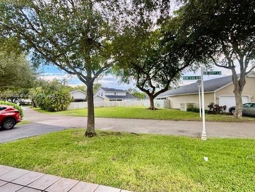 14911 Sw 140th Ct, Miami, FL, 33186-5722 | Card Image