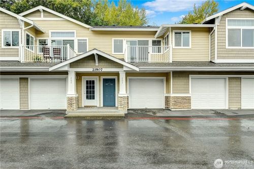 unit-203-21907 42nd Ave S, Kent, WA, 98032-2375 | Card Image