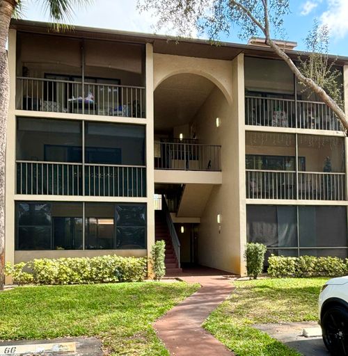 f1-203 Foxtail Dr, Greenacres, FL, 33415-6002 | Card Image