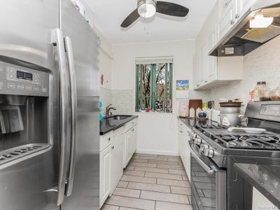 4E - 1523 Unionport Road, Condo with 2 bedrooms, 1 bathrooms and null parking in Bronx NY | Image 3