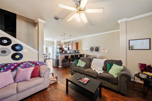 203-1198 Jones Butler Rd, College Station, TX, 77840-6434 | Card Image
