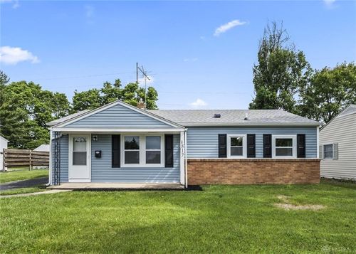 817 N Westedge Dr, Tipp City, OH, 45371-1525 | Card Image