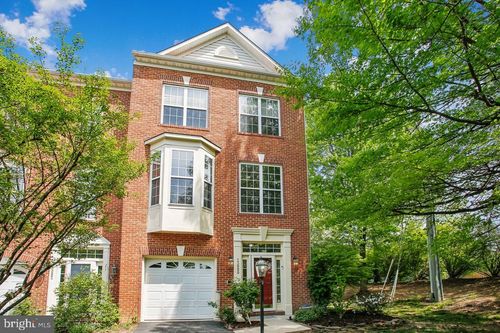13080 Park Crescent Cir, HERNDON, VA, 20171-2811 | Card Image