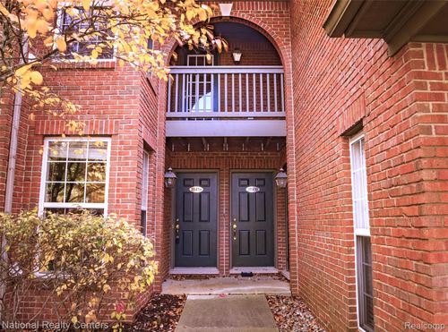 28414 Carlton Way Dr, Novi, MI, 48377-2636 | Card Image