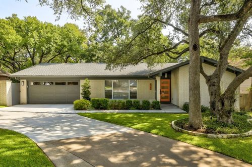 8702 Silverhill Ln, Austin, TX, 78759-7417 | Card Image