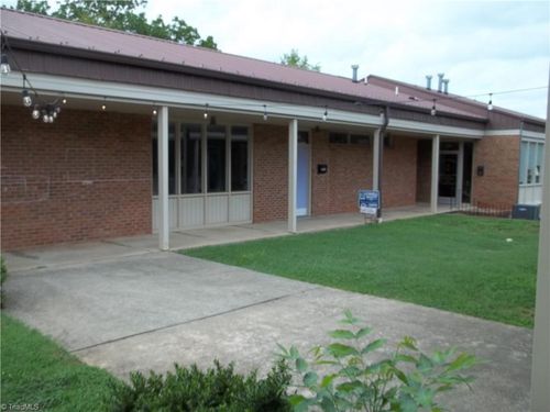 208 Center Street, Lexington, NC, 27292 | Card Image