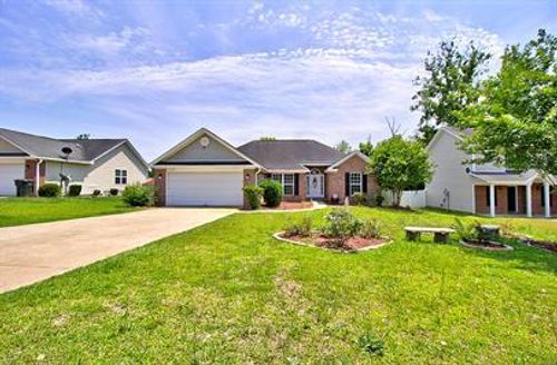 403 E Banks St, Glennville, GA, 30427-2521 | Card Image