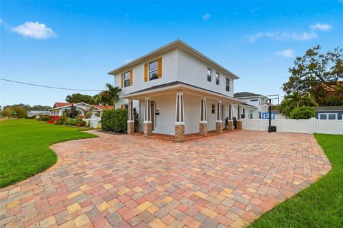 906 W Peninsular St, TAMPA, FL, 33603-5420 | Card Image