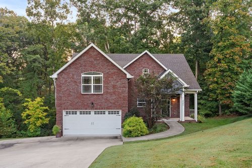 3047 Gracie Ann Dr, Greenbrier, TN, 37073-5075 | Card Image