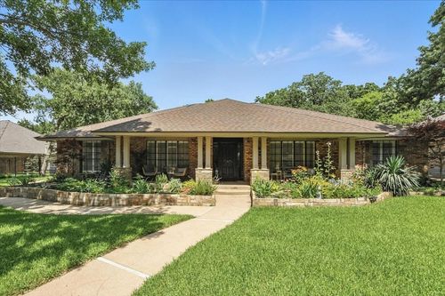 4915 Cross Creek Ct, Arlington, TX, 76017-2741 | Card Image