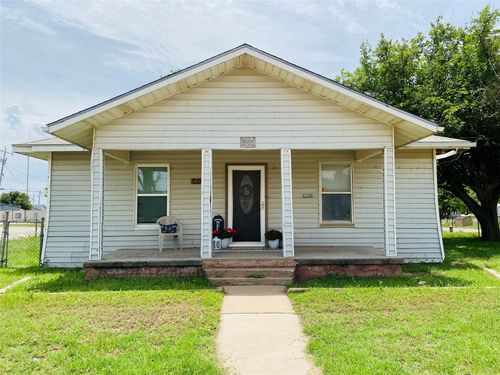 607 N 1st St E, Haskell, TX, 79521-6201 | Card Image