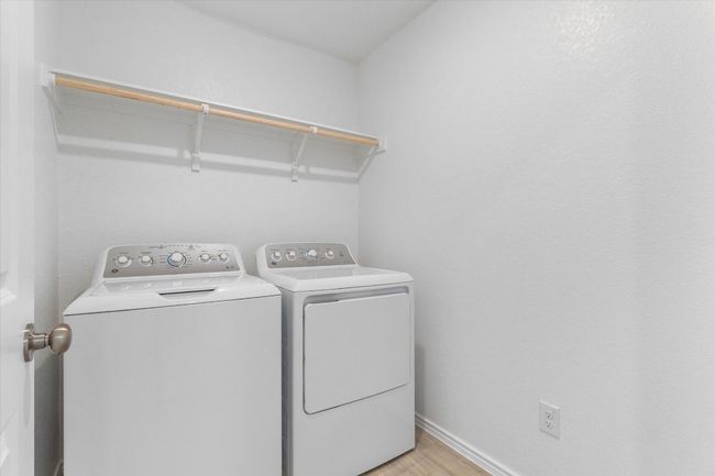 252 Sambre St, House other with 3 bedrooms, 2 bathrooms and 2 parking in Kyle TX | Image 9