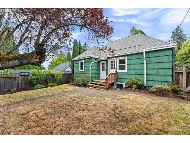 Backyard-Fenced | Image 24