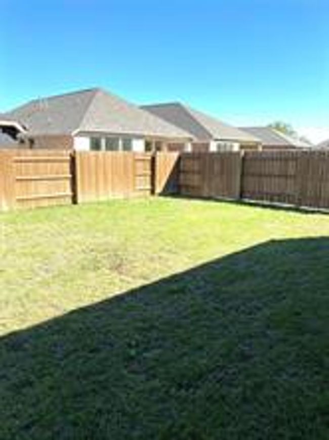 View of yard | Image 22