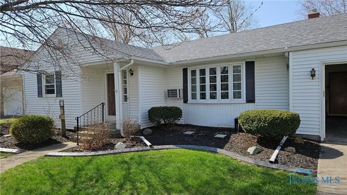 605 Riverside Dr, Woodville, OH, 43469-1345 | Card Image