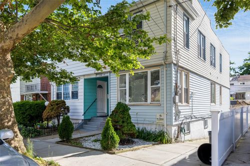 116 Inwood St, S Ozone Park, NY, 11436 | Card Image