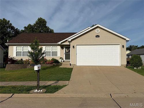 10407 Micah Ln, Hillsboro, MO, 63050-5805 | Card Image