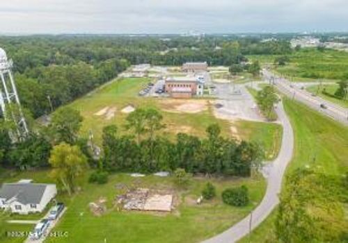 3261 Georgette Ln, D'Iberville, MS, 39540-2686 | Card Image