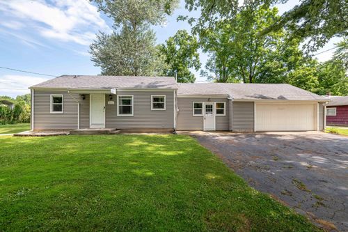 S64W18606 Topaz Dr, Muskego, WI, 53150-9612 | Card Image