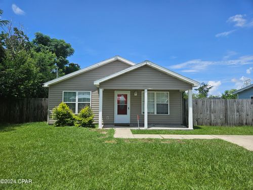901 Huntington Dr, PANAMA CITY, FL, 32401-7111 | Card Image
