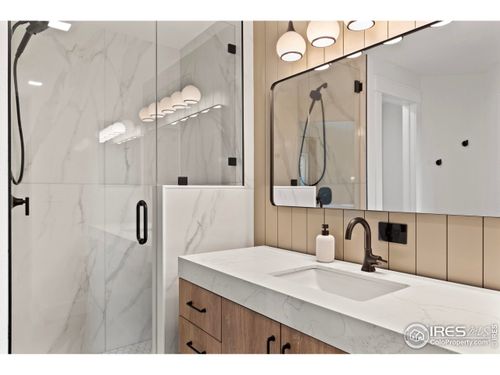 7332 Triangle Dr, Fort Collins, CO, 80525-8249 | Card Image